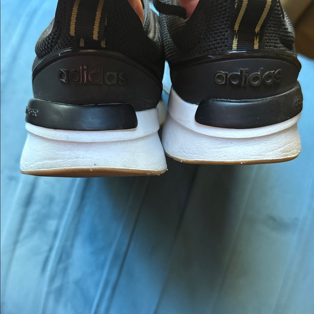Adidas Cloudform Running shoe - Picture 8 of 11